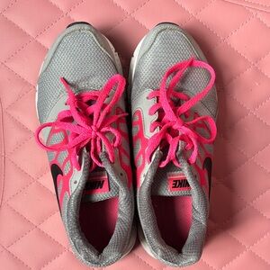 Nike Athletic Shoes in Gray and Pink